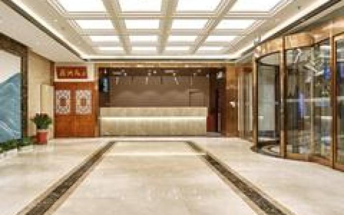 Yitel Beijing Shilihe Happy Valley Zhoujiazhuang Metro Station