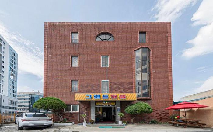 Gimcheon Gimcheon Station Grand Motel