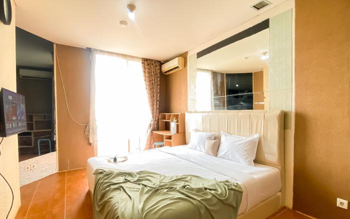 Cozy and Minimalist Studio Mangga Dua By Travelio