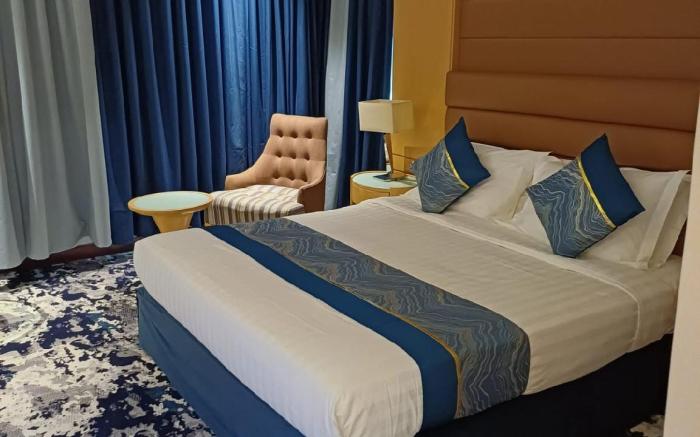 Blue Rose Garden Olaya