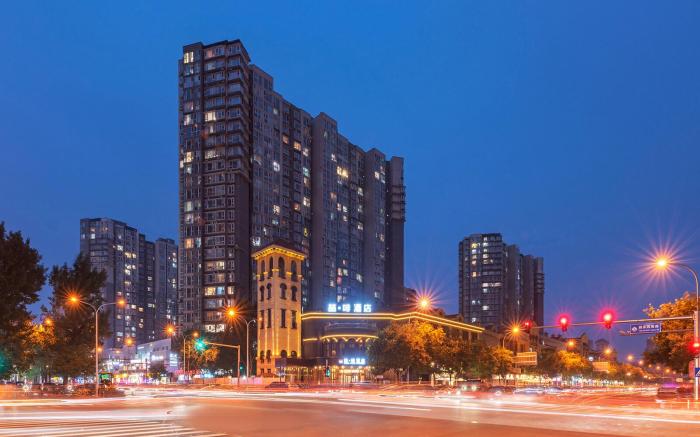 James Joyce Coffetel Beijing Chaoyang High-speed Railway Station Qingnian Road Subway Station