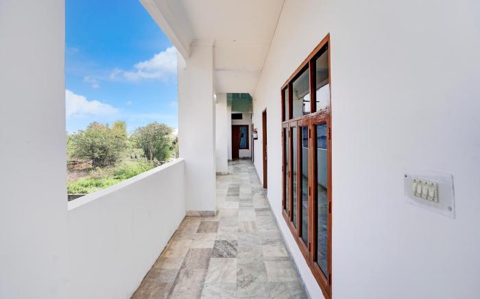 Hotel O AK PALACE INN