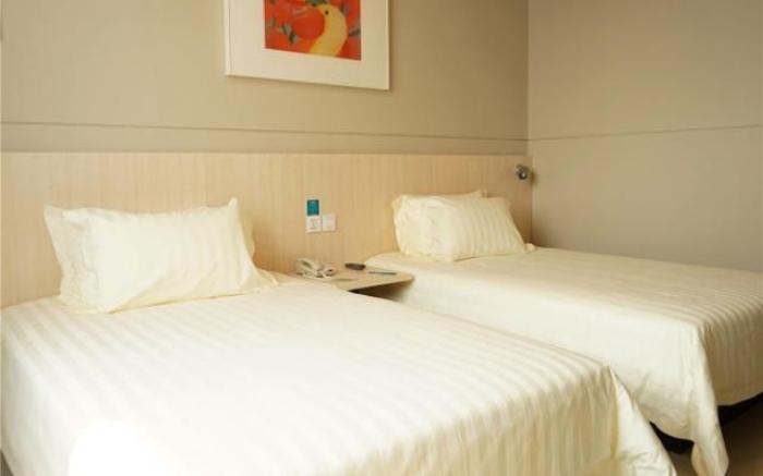 Jinjiang Inn Yingkou Port Authority Bayuquan Century Square