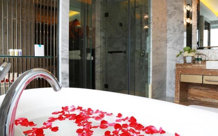 Ramada Plaza Liuzhou Liudong Hotel
