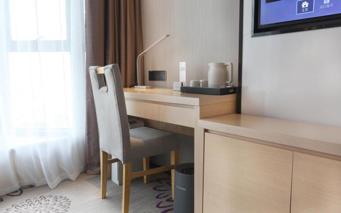 Lavande Hotels·Shanwei Sima Road City Square