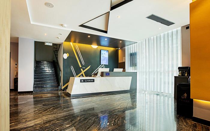 IU Hotel Luoyang Wangfujing Wangcheng Park