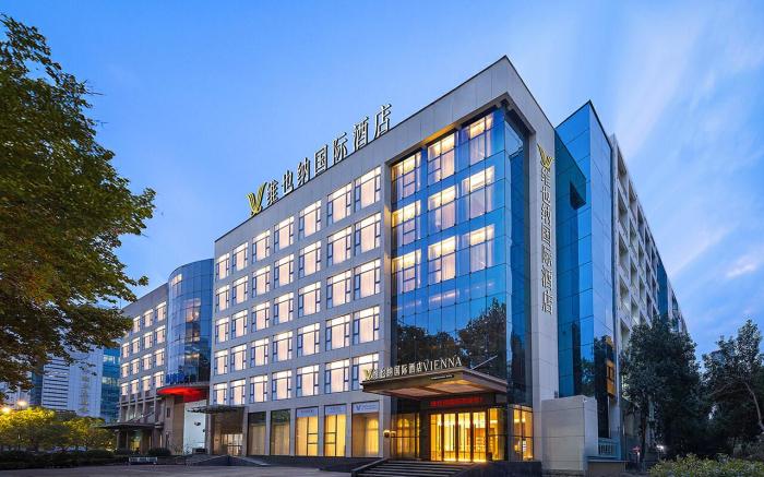 Vienna International Hotel Classic Edition Luoyang Longmen High-speed Railway City Government