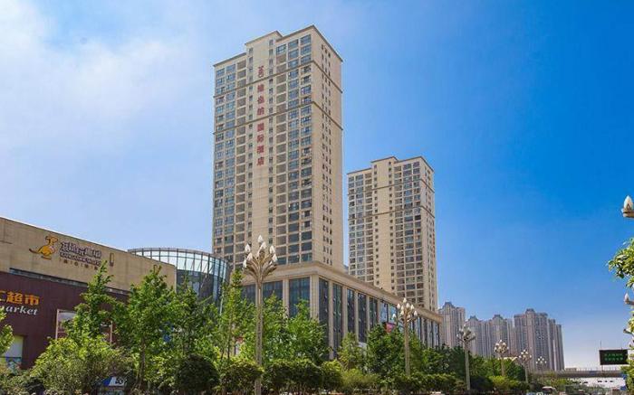 Vienna International Hotel Jingzhou High-speed Railway Station Fantawild