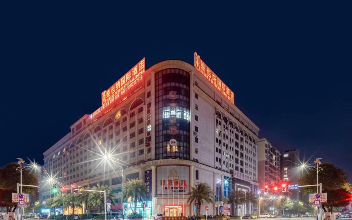 Vienna International Hotel Luzhai County Government Administrative Plaza