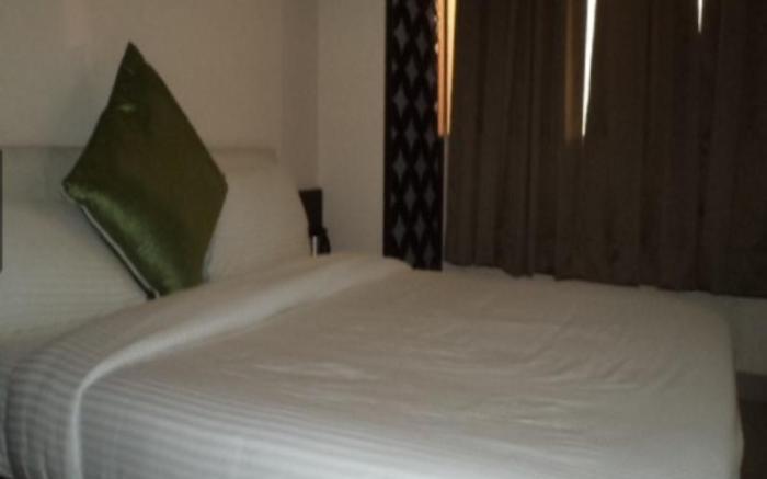 Hotel R K International