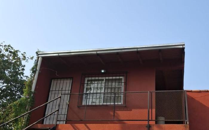 Apart del huesped II