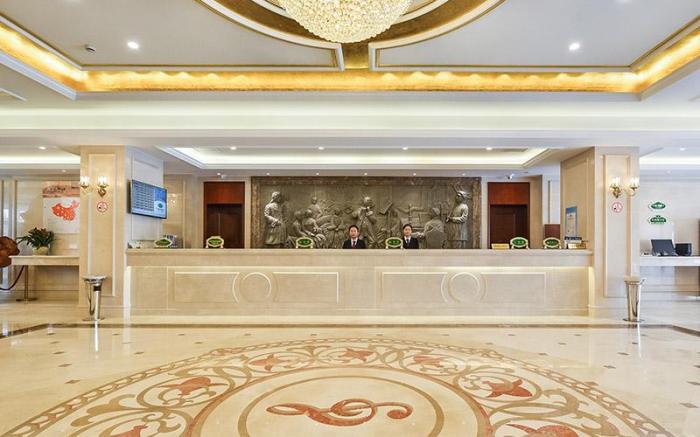 Vienna Classic Hotel Suzhou Yangcheng Lake Peninsula Huayi Film Town