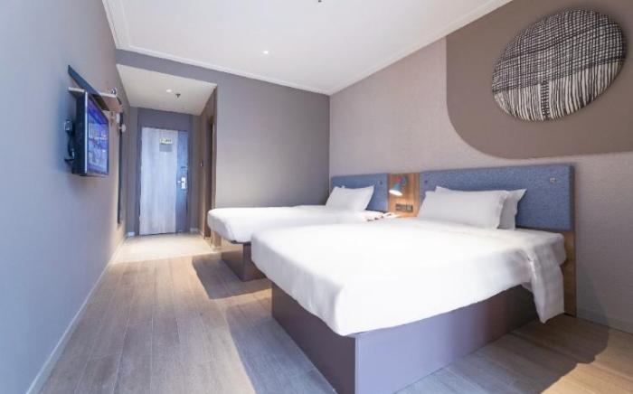 Home Inn Neo Ningbo Airport Shiqi Metro Station