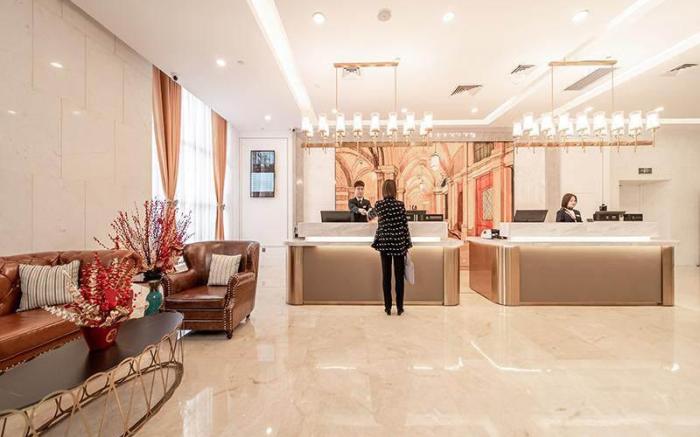 Vienna International Hotel Lanzhou West Passenger Station Old Street Yellow River Tower