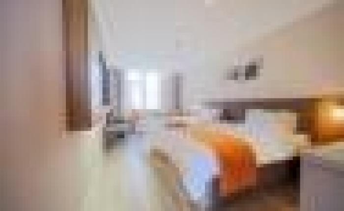Home Inn Plus Huzhou Normal College Meidiya Plaza