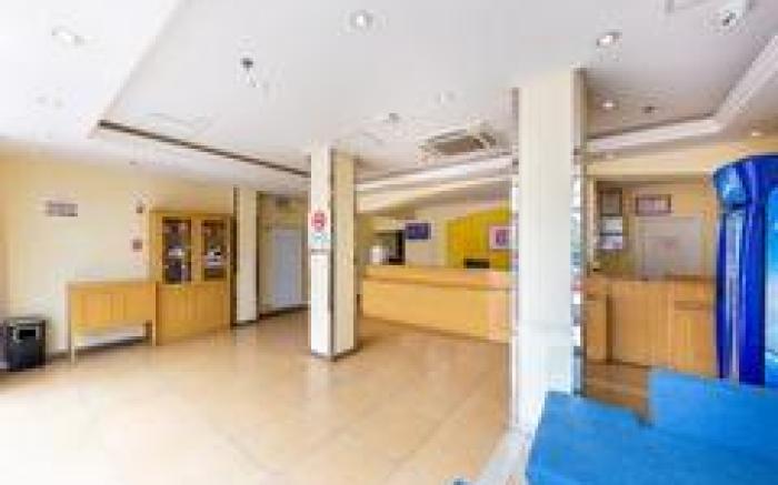 Home Inn Lanzhou Xiguanshizi Lanzhou University 2nd Hospital Xiguan Metro Station