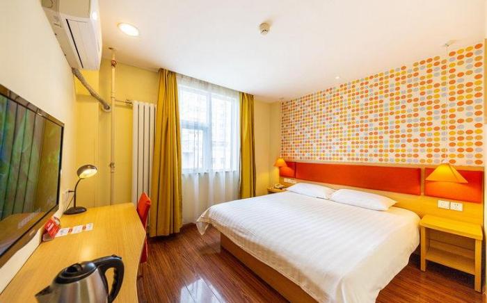 Home Inn Lanzhou Xiguanshizi Lanzhou University 2nd Hospital Xiguan Metro Station
