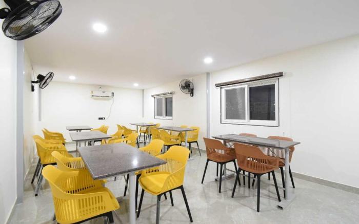 Townhouse Oak MGBS Station Hyderabad