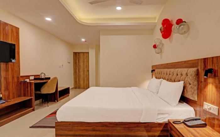 RROOMS Hotel Heera Grand