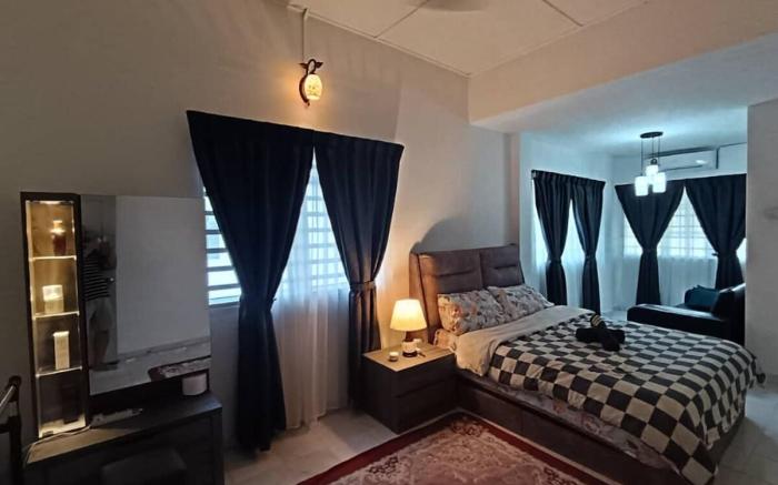 Grey Fantasy Homes - Room #2