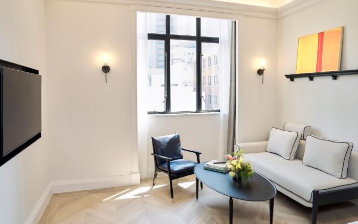 Opartment - People's Square