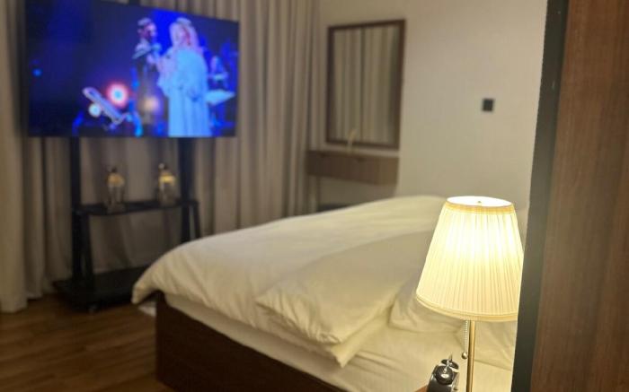 Alnarjes Studio with Master Bed
