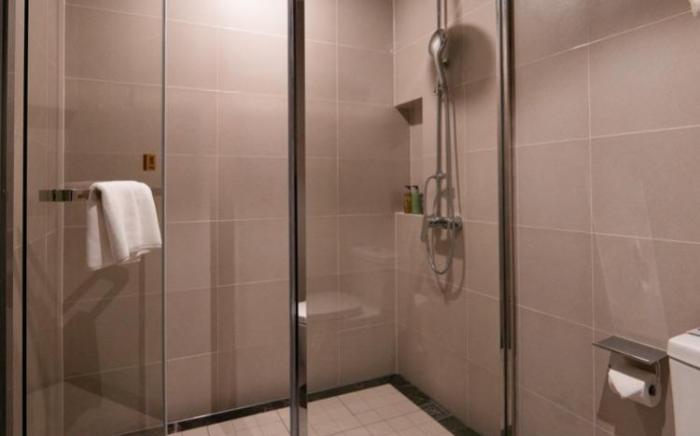 Home Inn Style Nantong Gongnong Road Yuanrong Plaza Wenfeng Metro Station