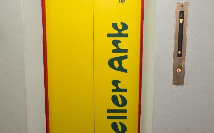 Traveller Ark Hotel & Bunks