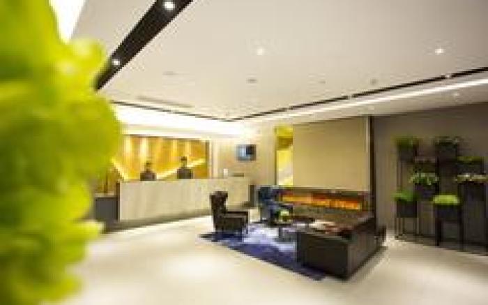 Home Inn Style Zaozhuang Xuecheng Guangming West Road High-speed Railway Station