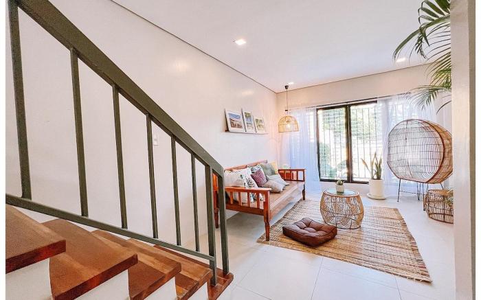 Warm & Cozy Room 3 Near IT Park - Hooga Home Cebu