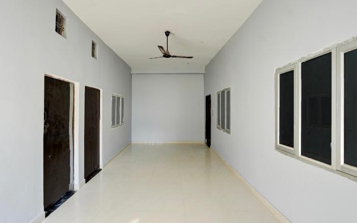 Hotel O Raj Palace