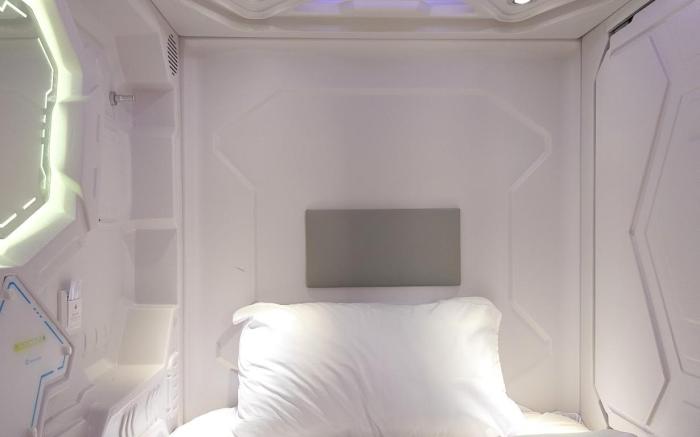 Capsule Hotel Happy lounge