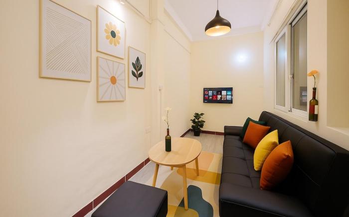 Sep Free Conical Hat/50m to Old Quarter/3Brs/Cosy