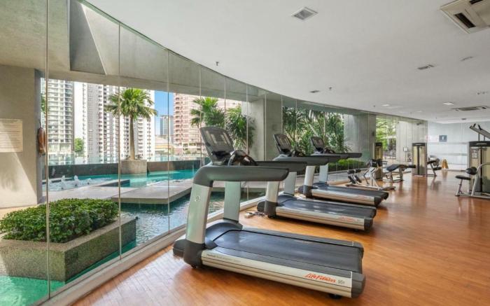 Swiss Garden Residence by PILLOWTALKS