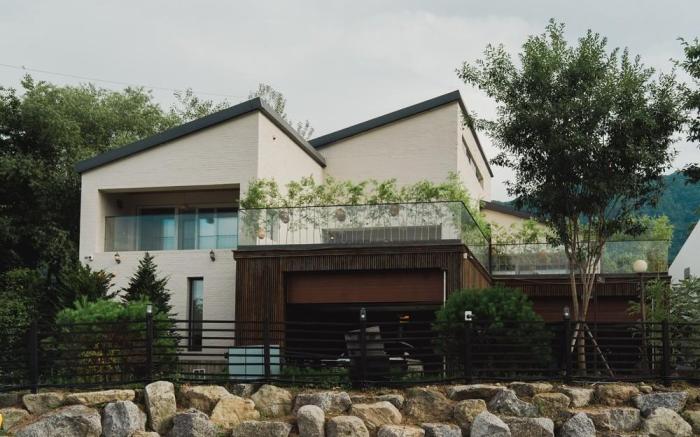 Floating Whale Gapyeong Pool Villas Spa Resort