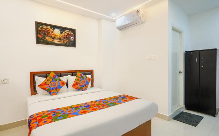 FabHotel Sree Laveeza