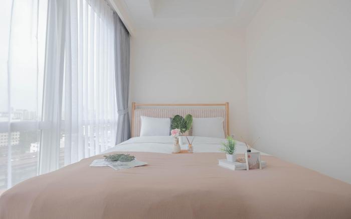 Menteng Park 2BR near Cikini Station By Travelio