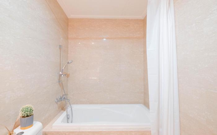 Menteng Park 2BR near Cikini Station By Travelio