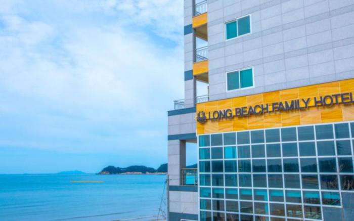 Longbeach Family Hotel