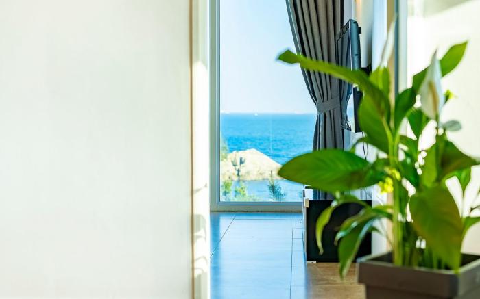 Namhae Marinepia Spa & Pool Villa
