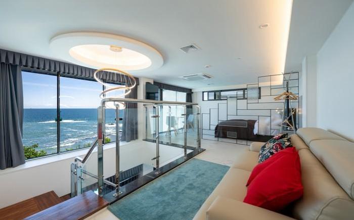 Ocean Cliff Pool Villa
