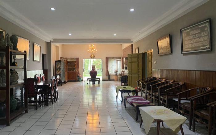 Griya Indah Hotel near Station Bandung
