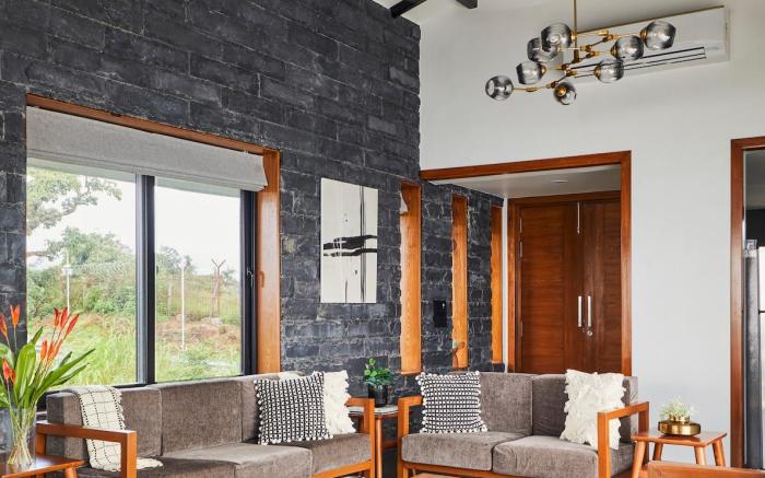 SaffronStays Ahilya | Lakeview Infinity Pool Villa