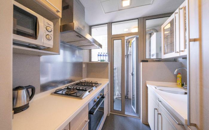 Tyms Premium 2 Bedroom 1 Living Apartment