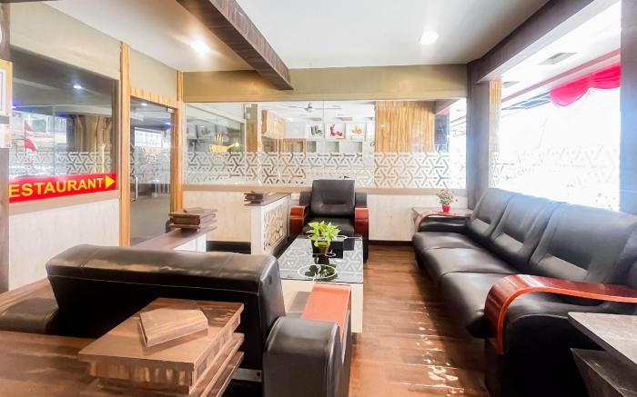 RedDoorz Plus @ Paragon Nagoya Hotel Batam