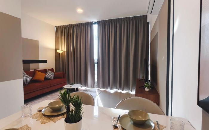 Eshue Designer Suite@Majestic Residence