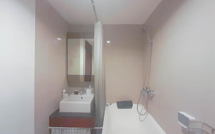 2BR Tamansari Tera near Braga Citywalk By Travelio