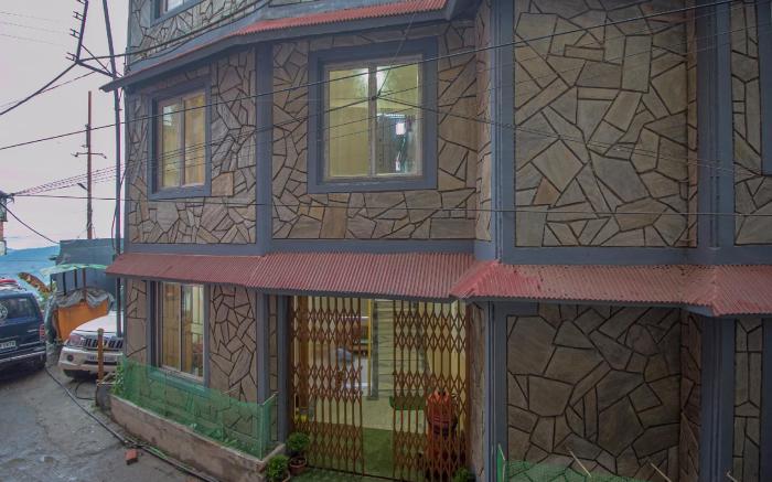 Hotel Nirala Darjeeling West Bengal