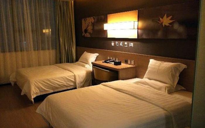 7 Days Inn Guilin Xing'an Lemandi