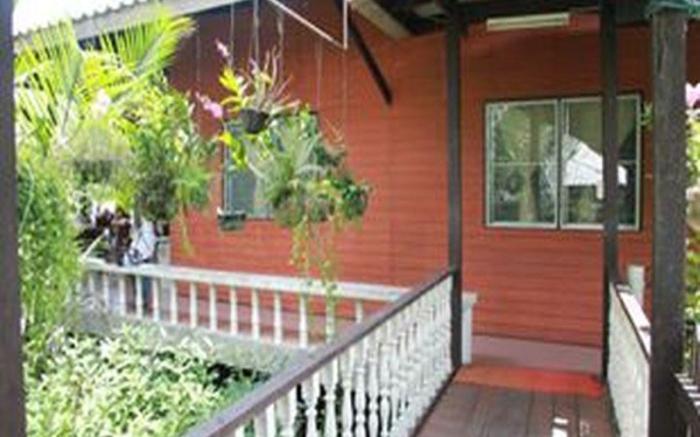 Baan Bon Homestay Amphawa